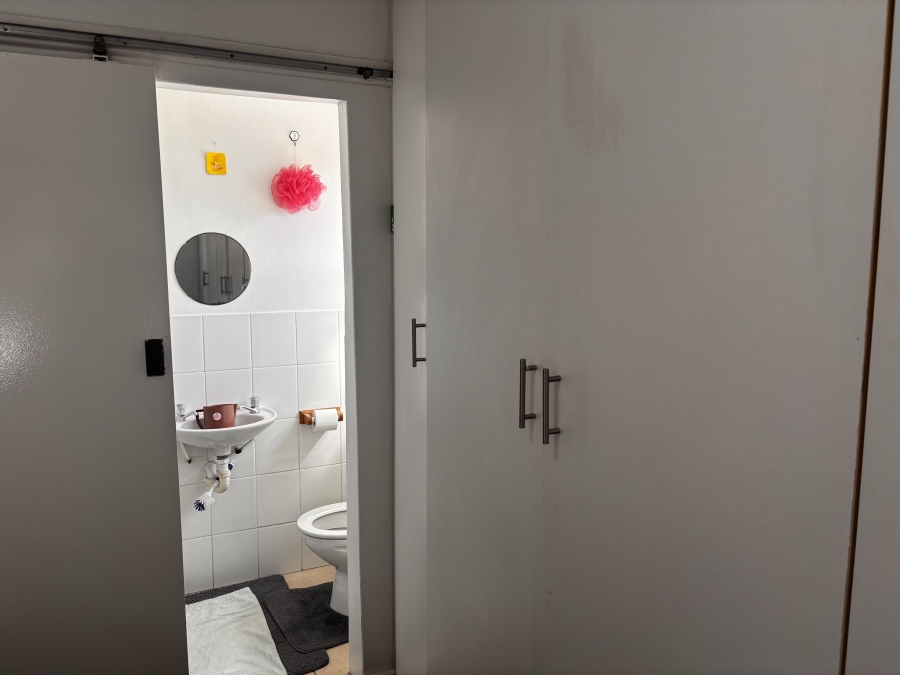 To Let 3 Bedroom Property for Rent in Muizenberg Western Cape
